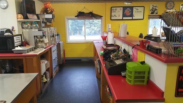 252 N Main St, Calvert City, KY 42029